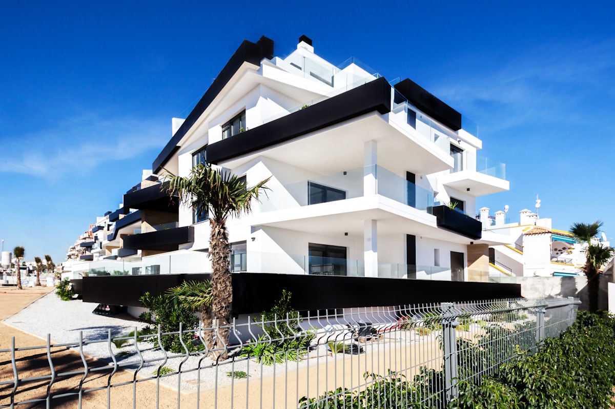 The Luna Residence vertical outdoor lounge